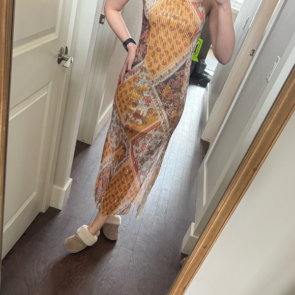 Zara Sequin Dress - Picture 5 of 5